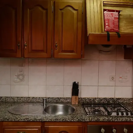 Konukevi Alojamentos Leitao Seia