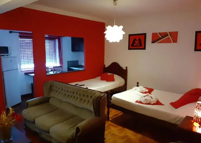 Alojamentos Leitao 2* Seia